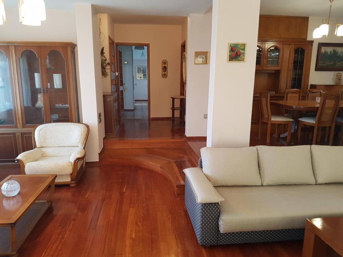 Luxury Athenian Riviera Apartment 135 Sqm At Voula Exterior photo
